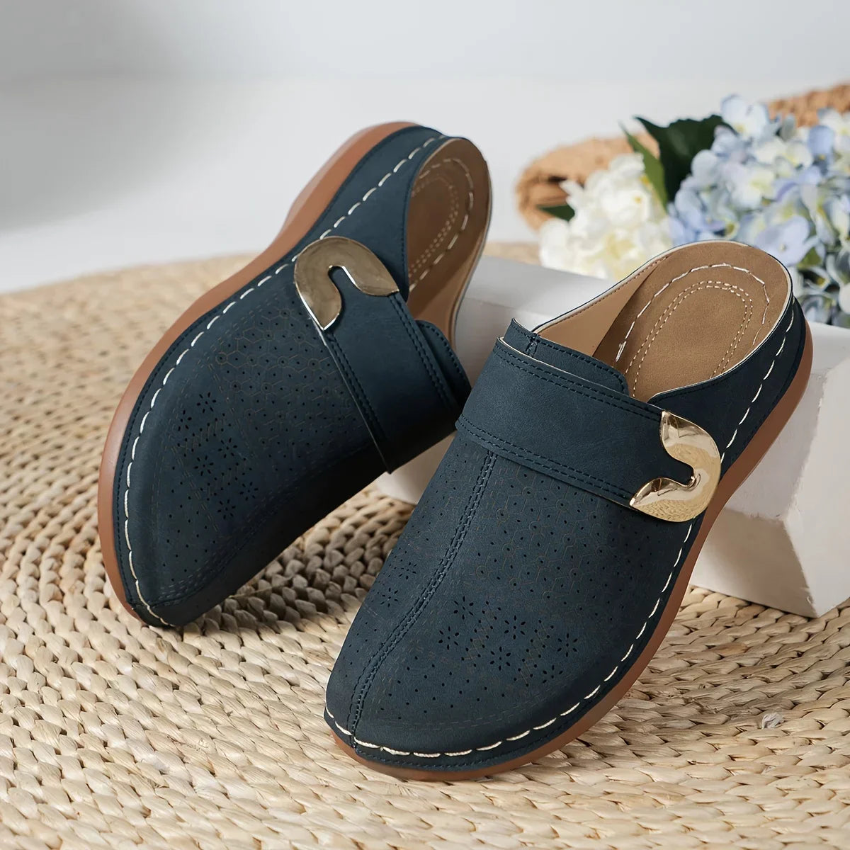 Mia™  - Eleganckie sandały na koturnie